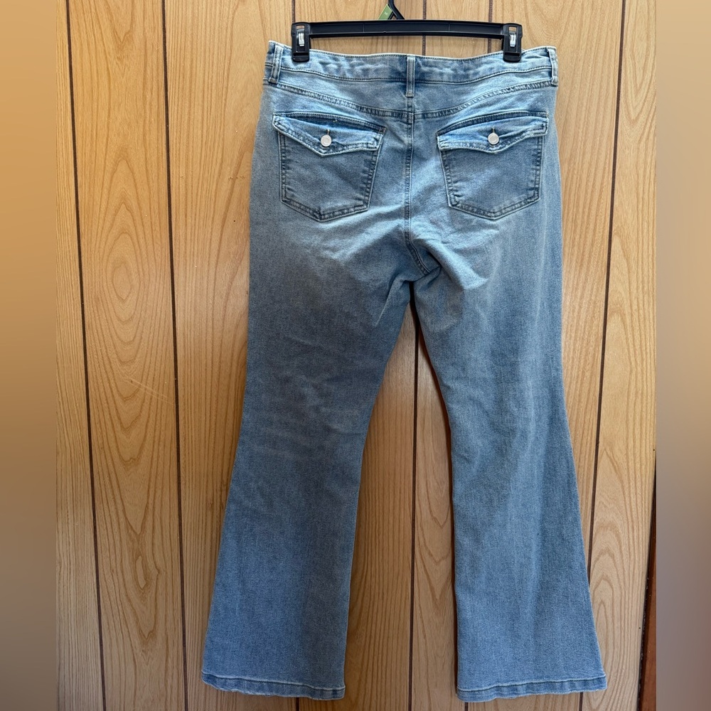 No‎ Boundaries Light Wash Boot Cut Jeans - Women's - Picture 4 of 4